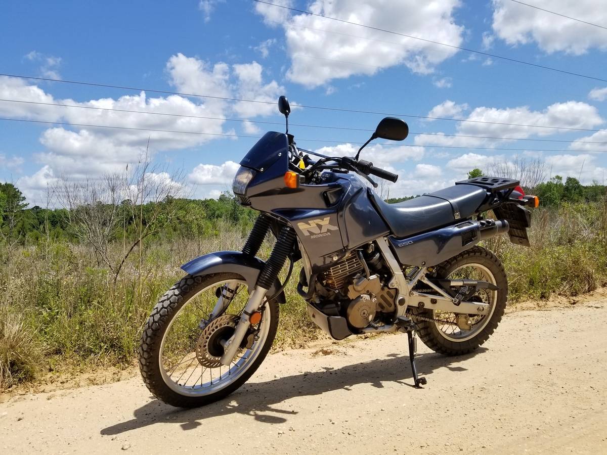 Honda Dominator 650