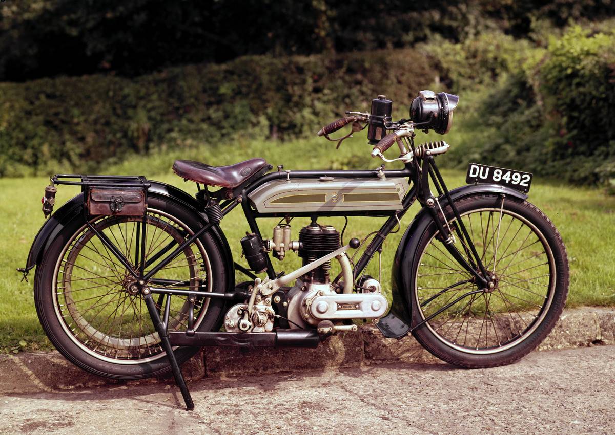 Triumph Model H